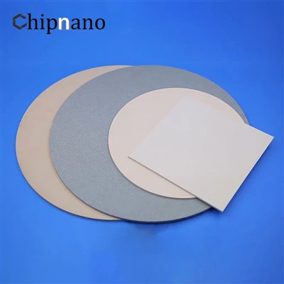 Qual è l'effetto dell'umidità sulla ceramica porosa?